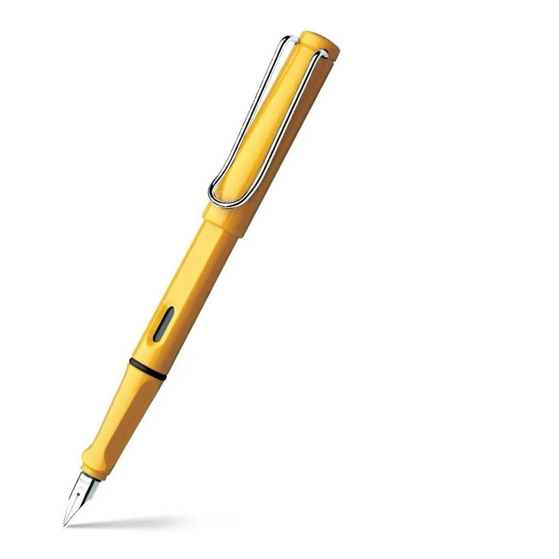 lapicera-safari-m-amarilla - escritura Lapicera Safari M amarilla con plumín metálico, diseño moderno y ergonómico ideal para escritura fina y coleccionistas.