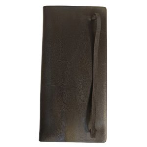 Agenda Centrum Pocket 2026 con cubierta negra y cierre elástico, modelo Búho, ideal para uso diario y organización personal.