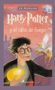 Harry Potter y el Cáliz de Fuego portada del libro de J.K. Rowling con Harry Potter sosteniendo el cáliz dorado